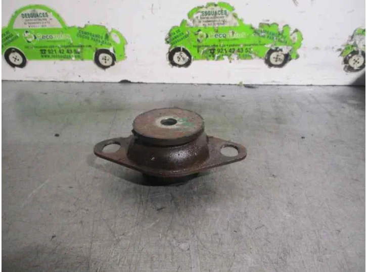SOPORTE MOTOR IZQUIERDO 7700788318C Popular
