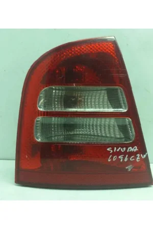 Precio Reducido PILOTO TRASERO IZQUIERDO 1U6945111C
